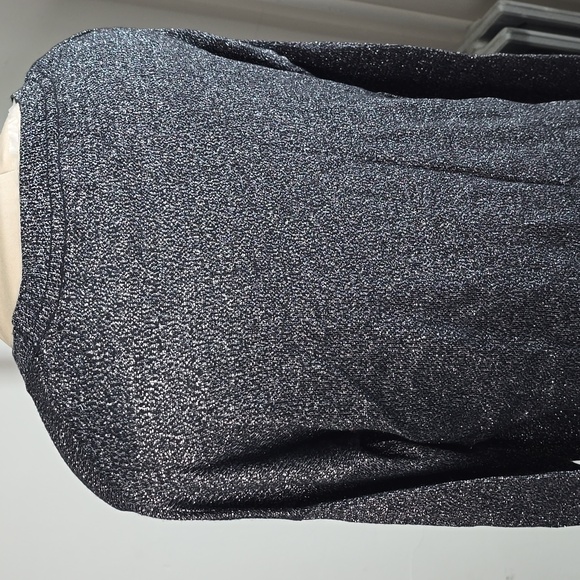🖤🖤Pullover sparkly shirt🖤🖤 - Picture 4 of 4